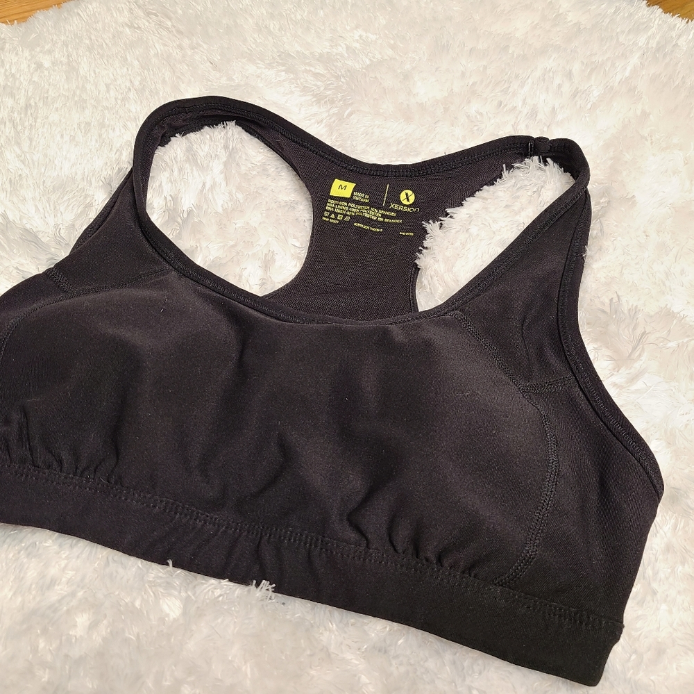 Xersion black medium sports bra